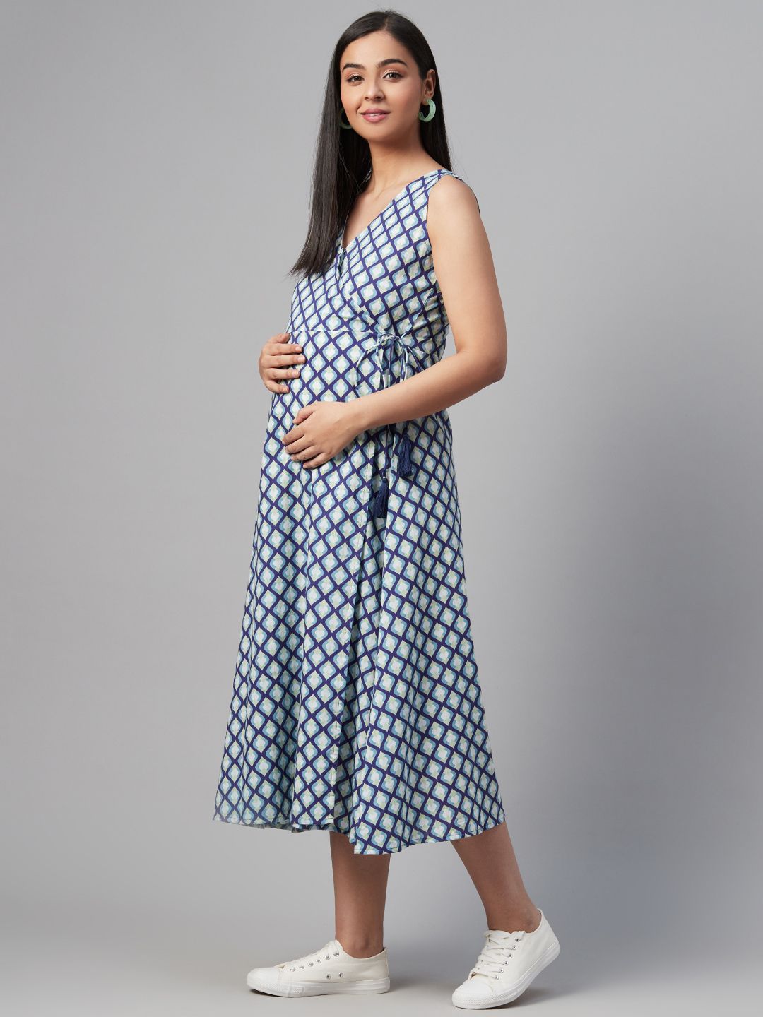 Dhiyona AY Women's Blue & White Printed Maternity Wrap Dress