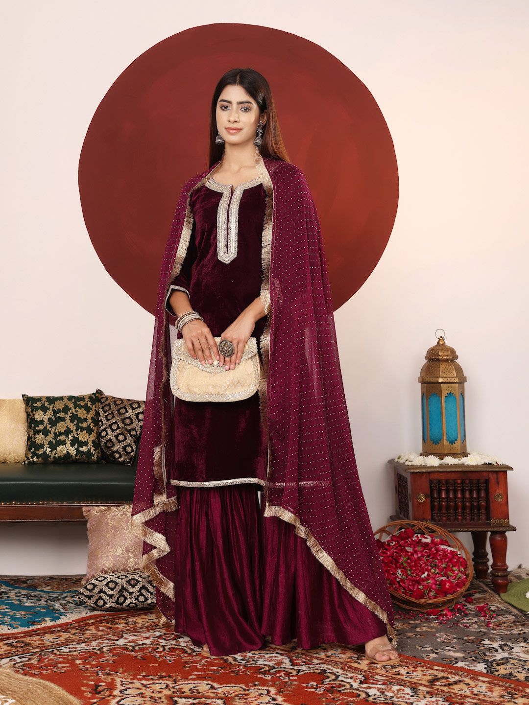 Dhiyona VA Women'sEmbroidered Zari Velvet Straight Kurta With Sharara