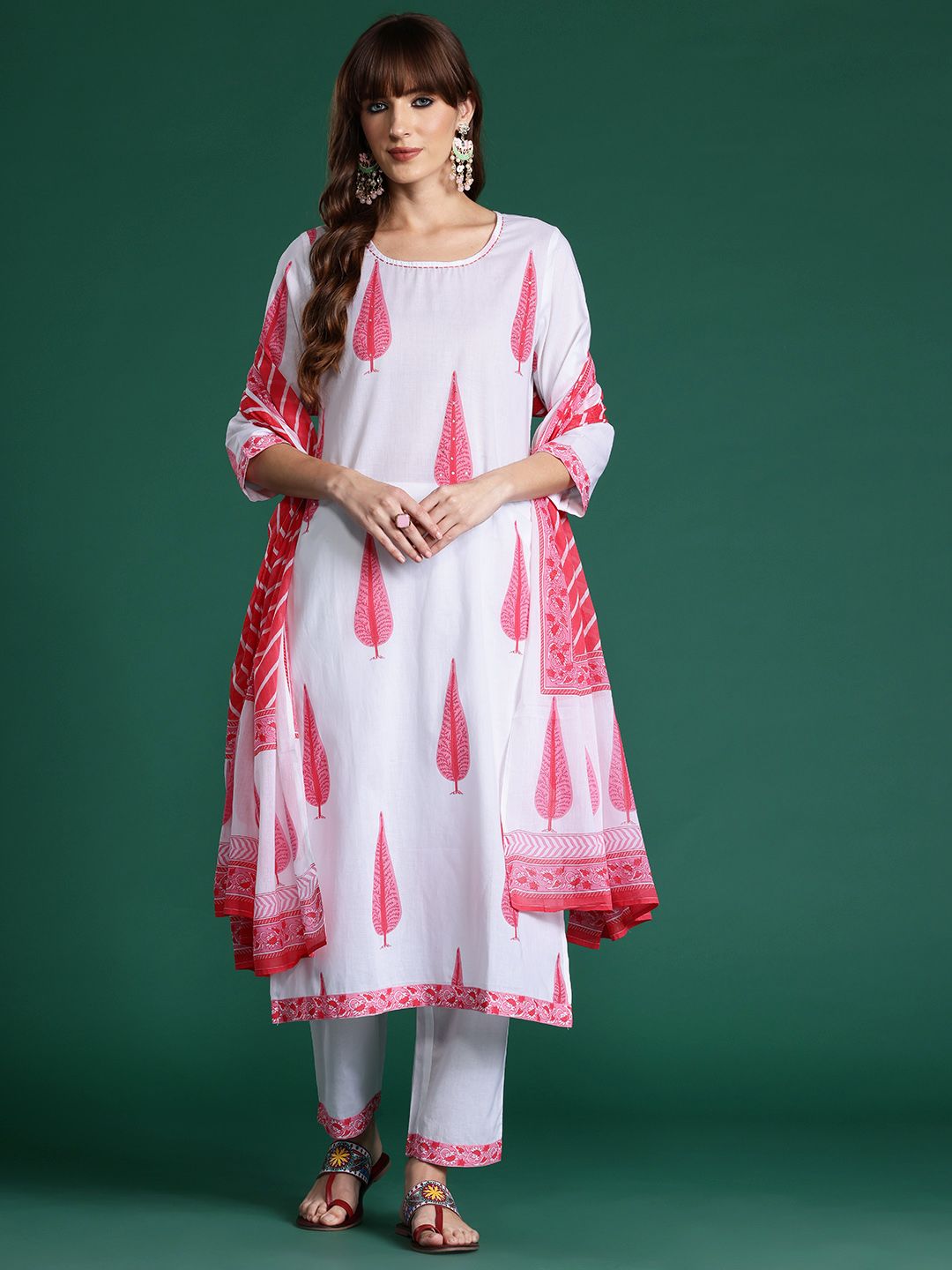 Dhiyona IE Floral Printed Sequinned Pure Cotton Kurta with Trousers & With Dupatta