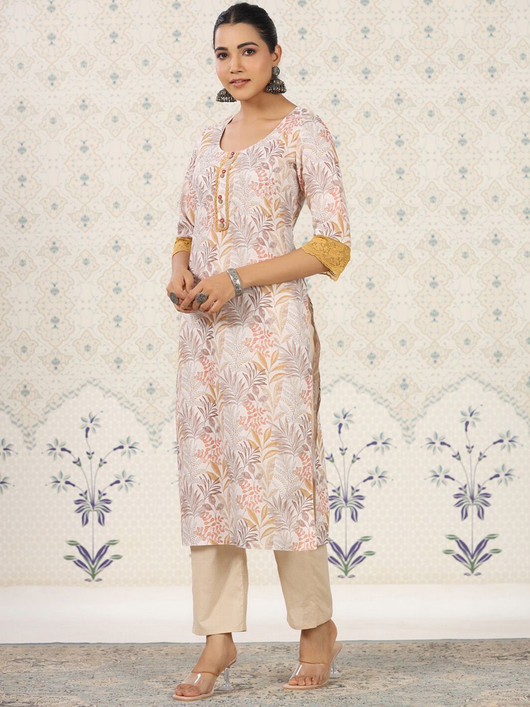 Dhiyona OD  Off Floral Printed Sequinned Floral Kurta