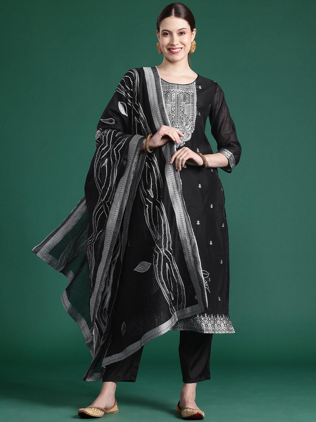 Dhiyona IE Woven Design Kurta With Trousers & Dupatta