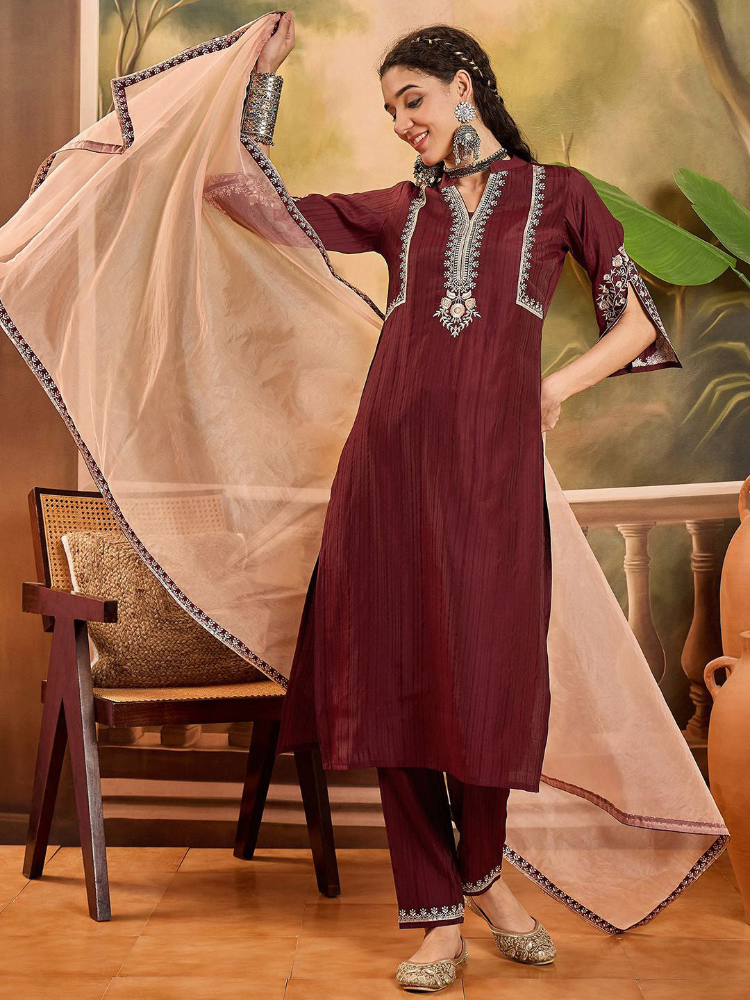 Thread Embroidered Kurta With Trousers & Dupatta
