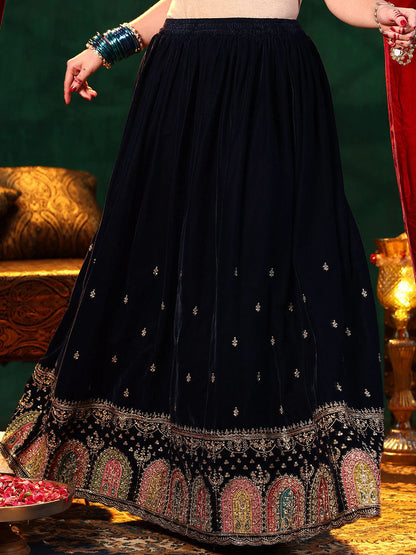 Paisley Embroidered Zari Straight Velvet Kurta With Skirt & Dupatta