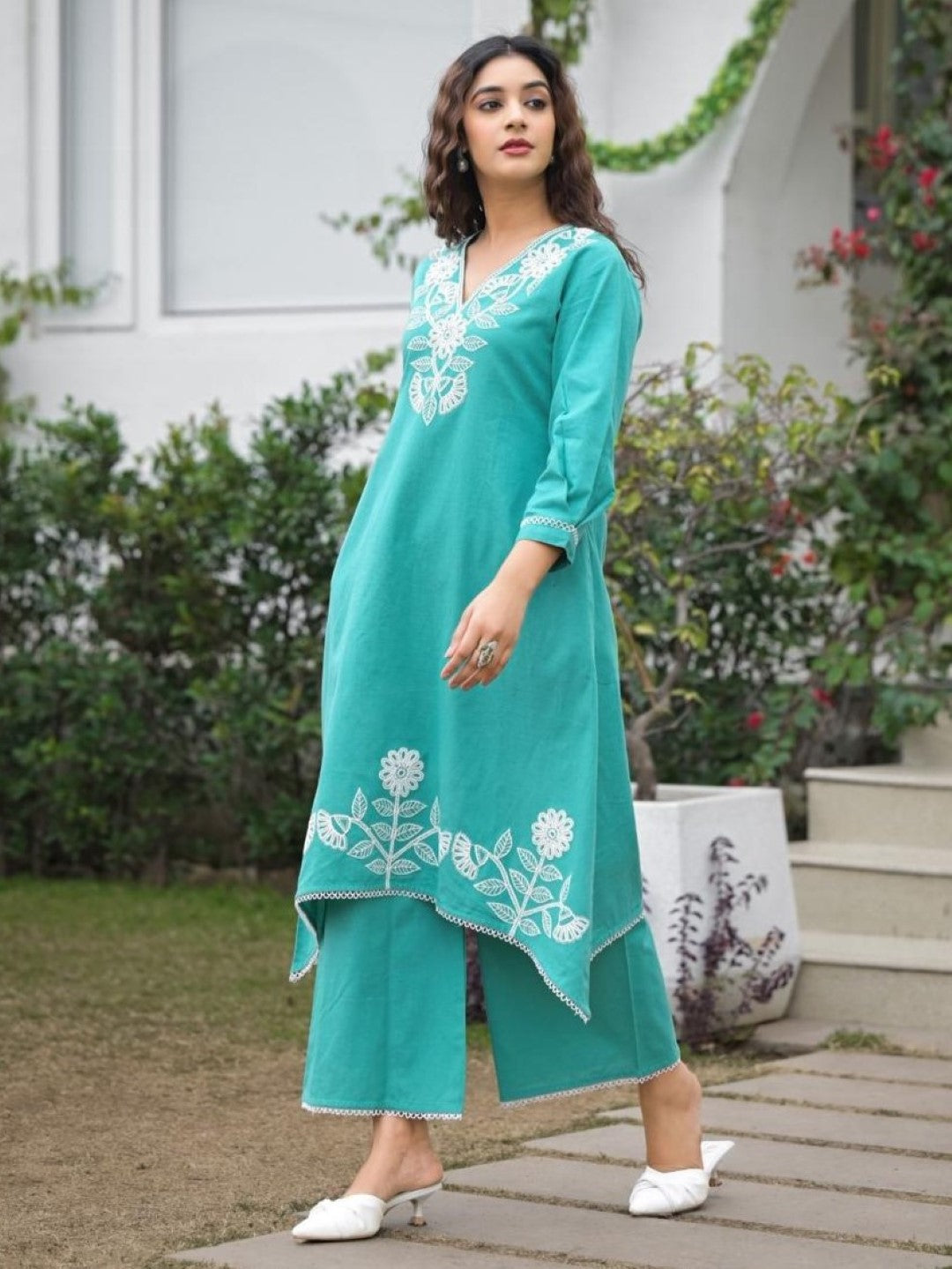 Bhakti Hibis Embroidery Co-ord Set