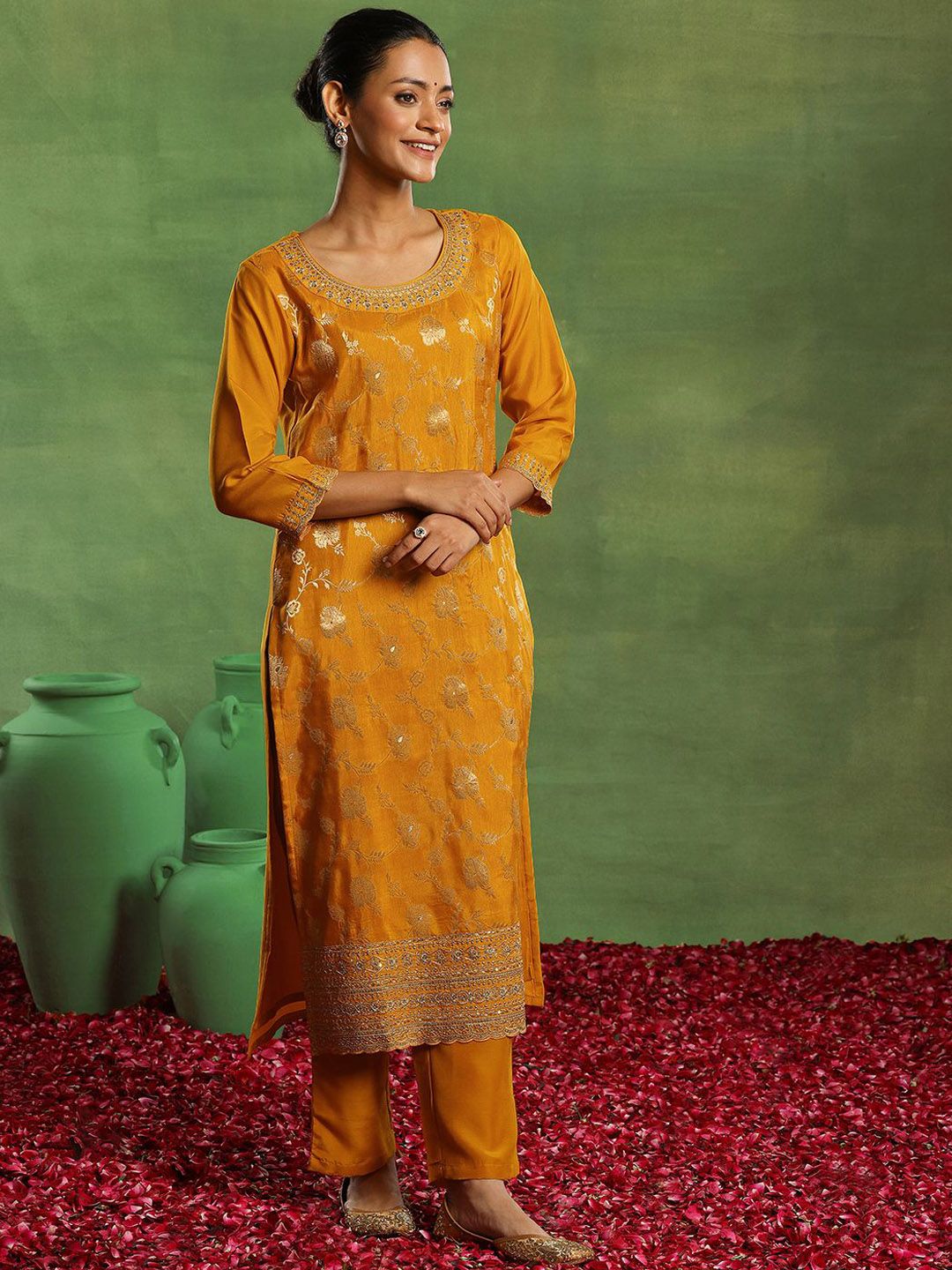 Dhiyona LL Women Floral Regular Kurta with Palazzos & With Dupatta