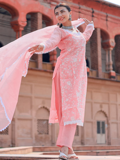 Floral Embroidered Regular Thread Work Kurta with Trousers & With Dupatta