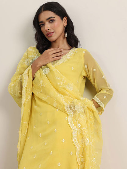 Dhiyona LL Ethnic Motifs Embroidered Round Neck Sequinned Kurta With Palazzos & Dupatta