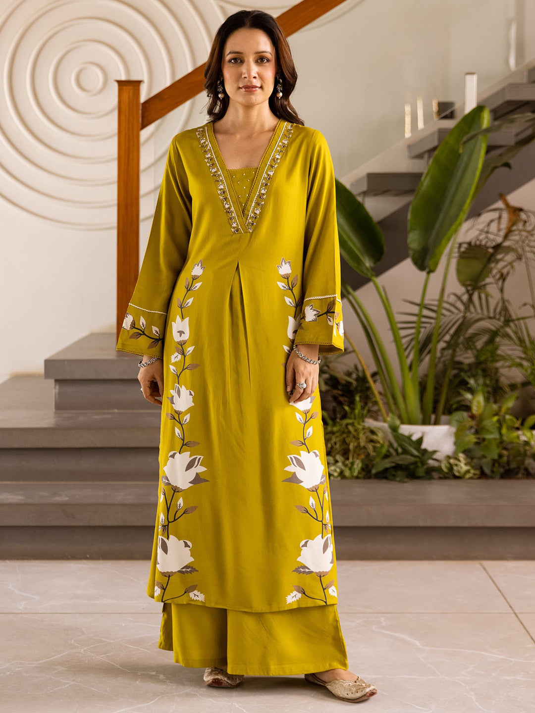 Women Floral Printed A-Line Kurta with Palazzo