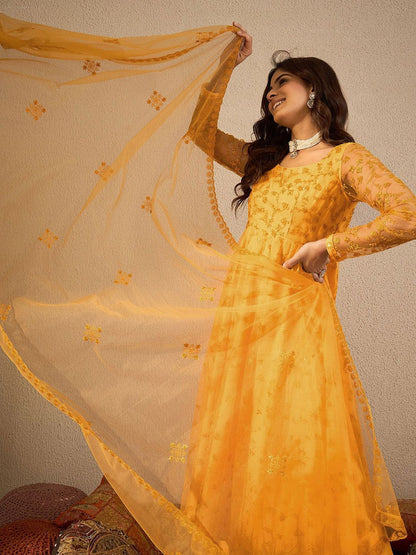 Dhiyona IN Women Floral Embroidered Regular Thread Work Kurta with Palazzos & Dupatta