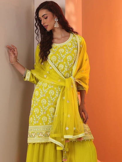 Dhiyona LL Women Floral Embroidered Thread Work Kurti with Sharara & Dupatta