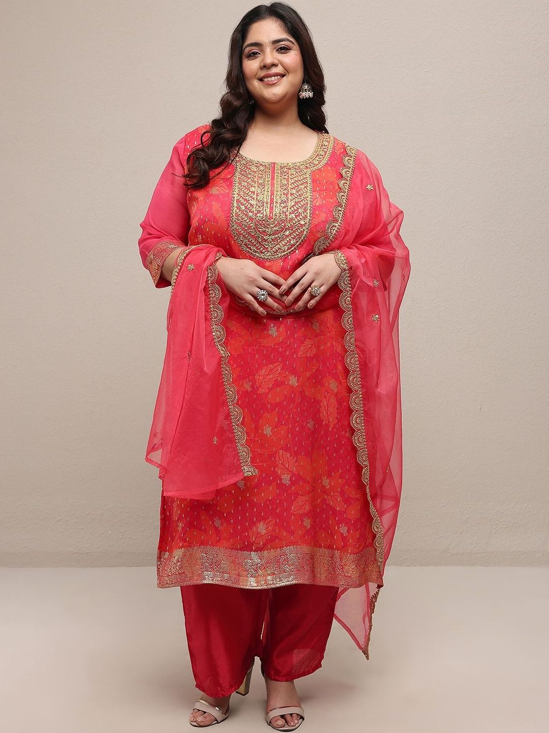 Dhiyona Women's Plus Size Floral Printed Regular Kurta with Palazzos & With Dupatta