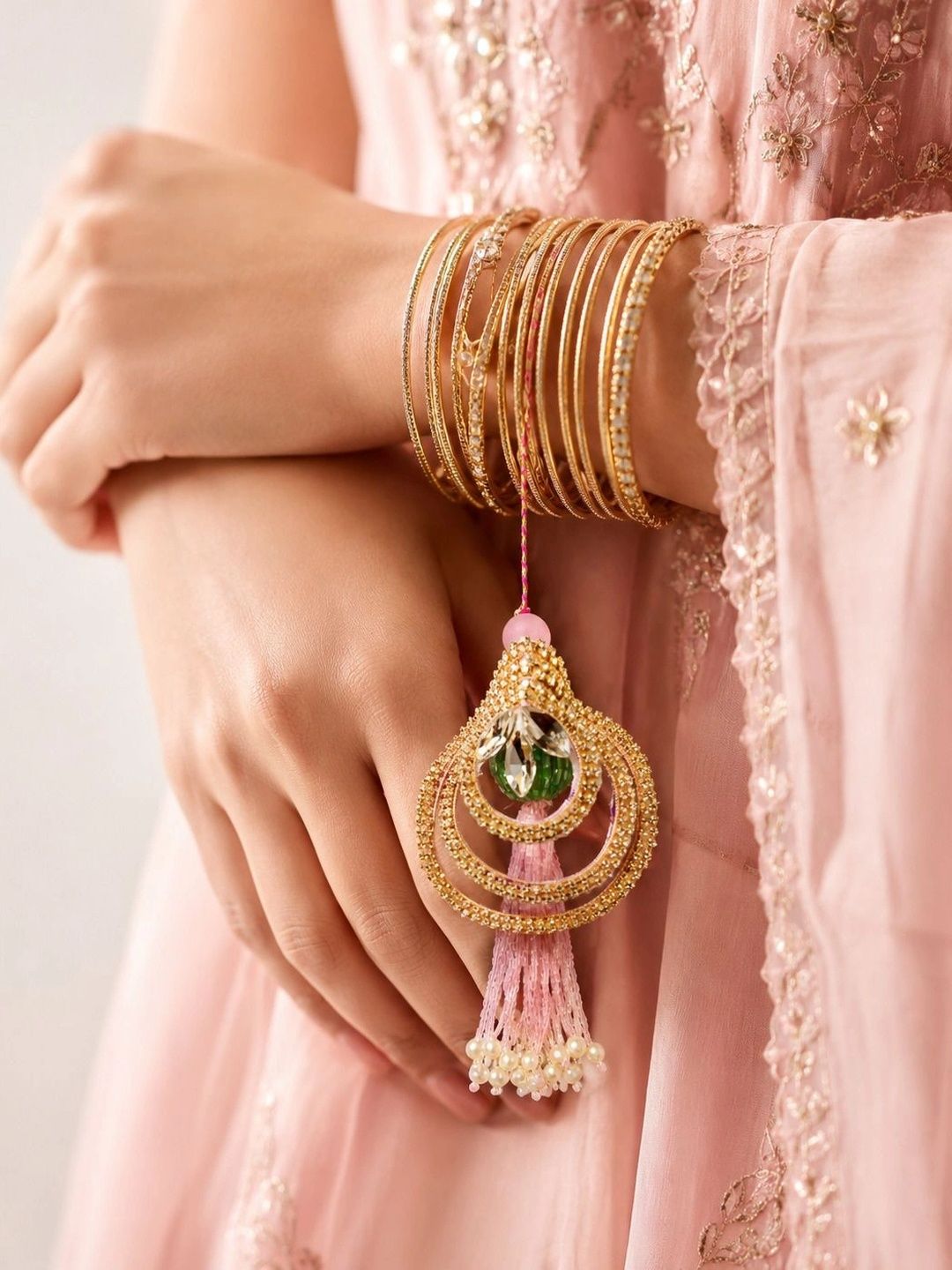 Dhiyona Rakhi