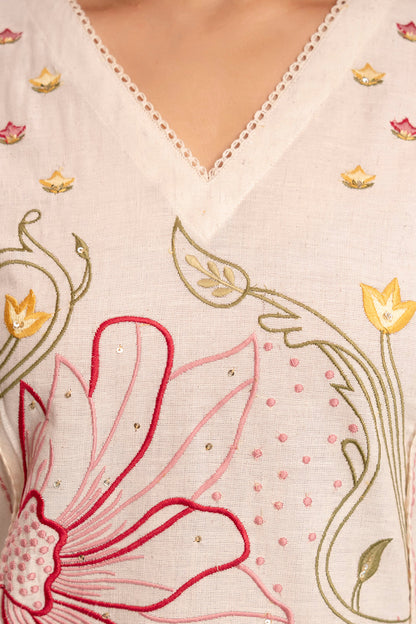 Viyona Flora Embroidered Kurta Pant Set