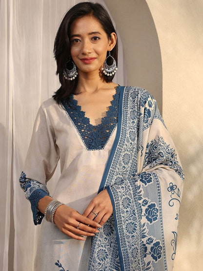 Women Floral Printed Regular Kurta with Trousers & With Dupatta