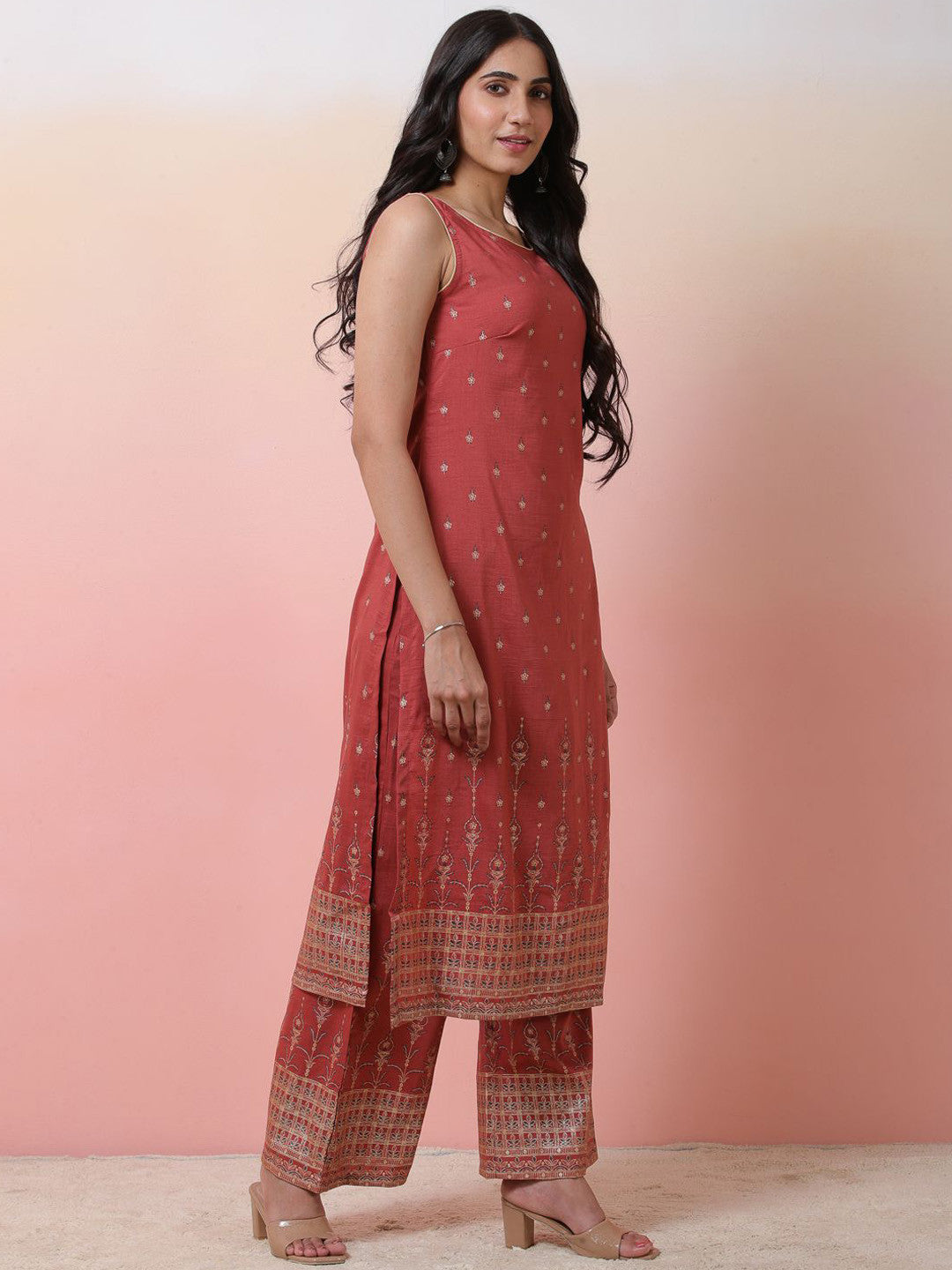 Floral Printed Sleeveless Straight Kurta With Palazzo