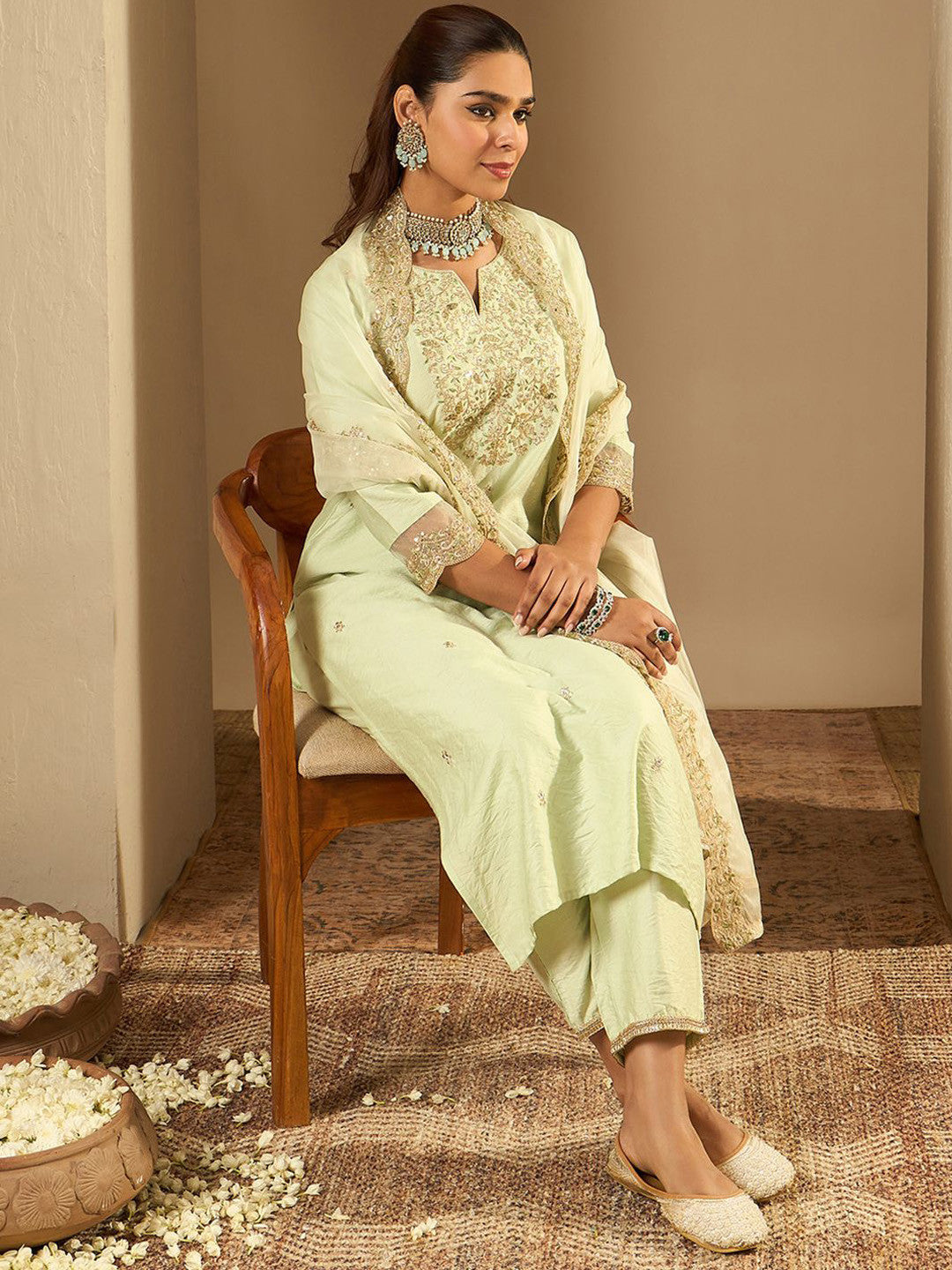 Floral Embroidered Notched Neck Liva Straight Kurta With Trousers & Dupatta