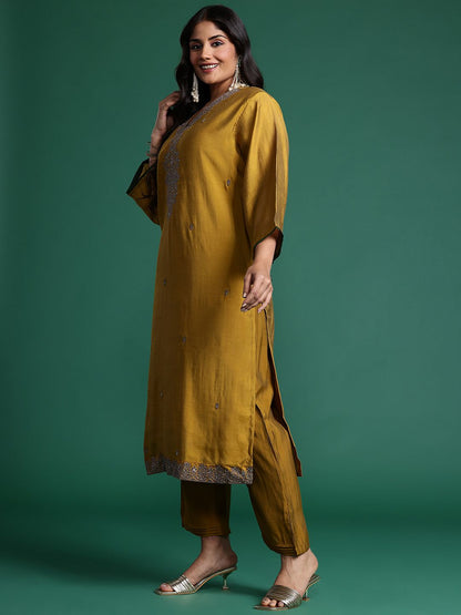 Dhiyona Women's Plus Size Ethnic Motifs Embroidered Zari Kurta with Trousers & Dupatta