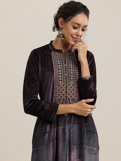 Purple Floral Embroidered Mandarin Collar Velvet Kurta with Trousers & Dupatta