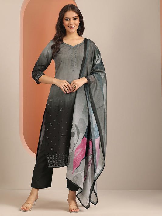 Women Ombre Regular Beads and Stones Kurta with Trousers & With Dupatta