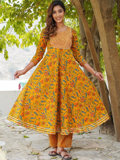Dhiyona KL Floral Printed Gotta Patti Pure Cotton Kurta with Trousers & Dupatta