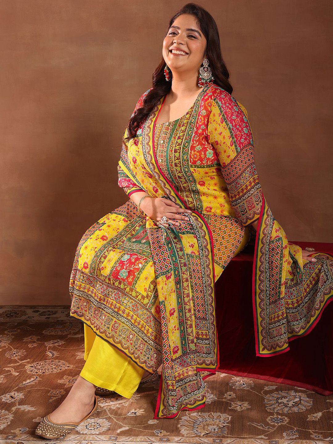 Dhiyona Women's Plus Size Ethnic Motifs Printed Kurta with Palazzos & Dupatta