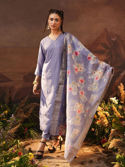 Dhiyona IS Women's Floral Embroidered V-Neck Three-Quarter Sleeves Kurta with Trousers & With Dupatta