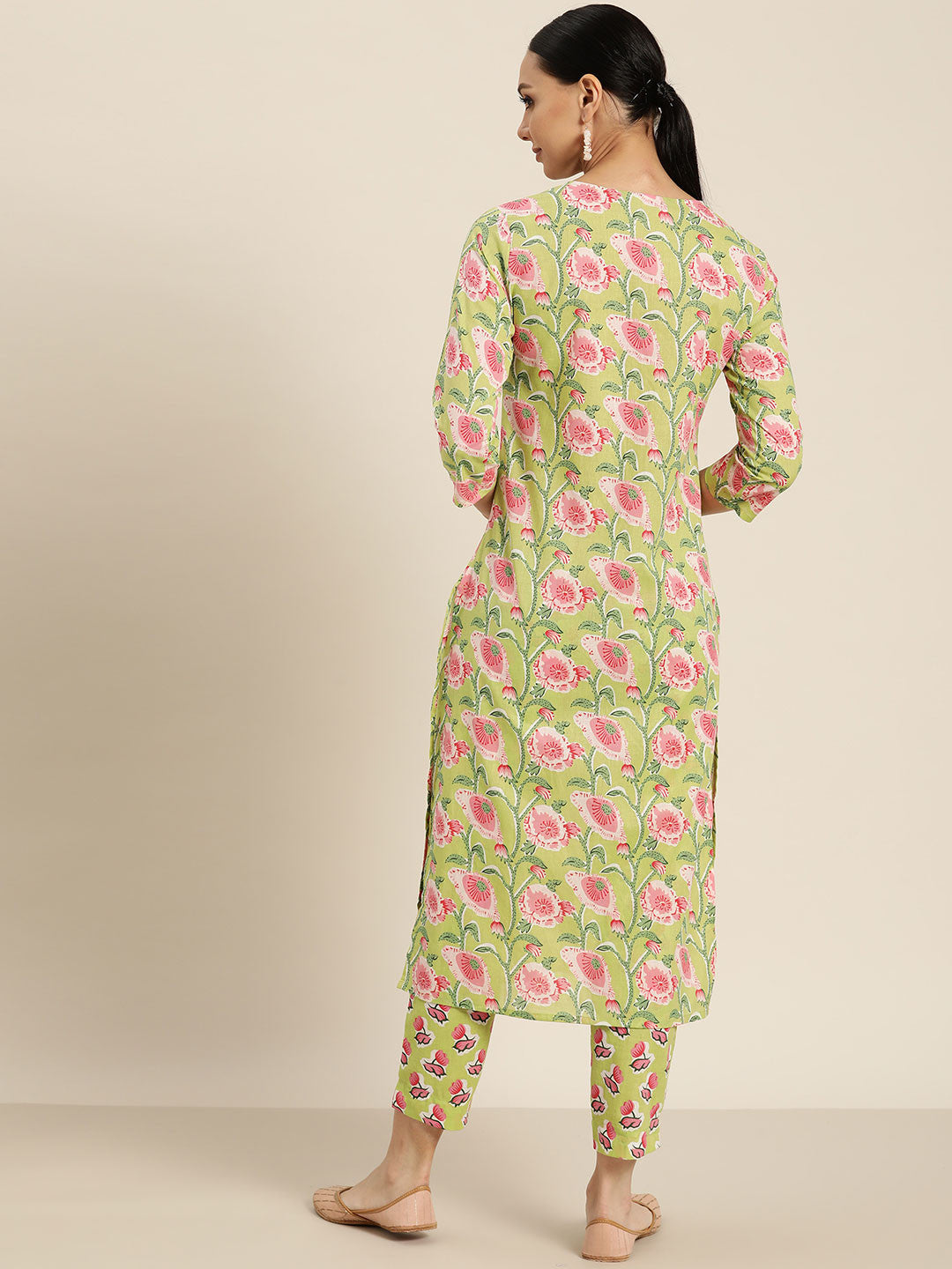 Women Green & Pink Ethnic Motifs Printed Regular Cotton Kurta with Trousers