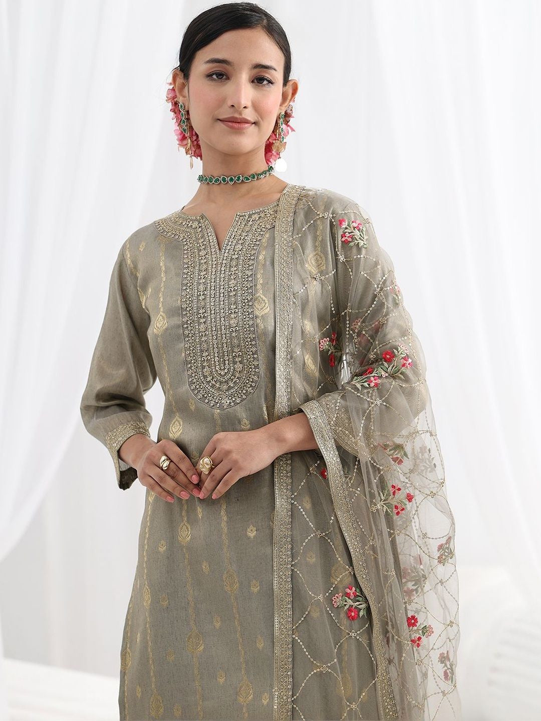 Women Ethnic Motifs Regular Thread Work Kurta with Trousers & With Dupatta