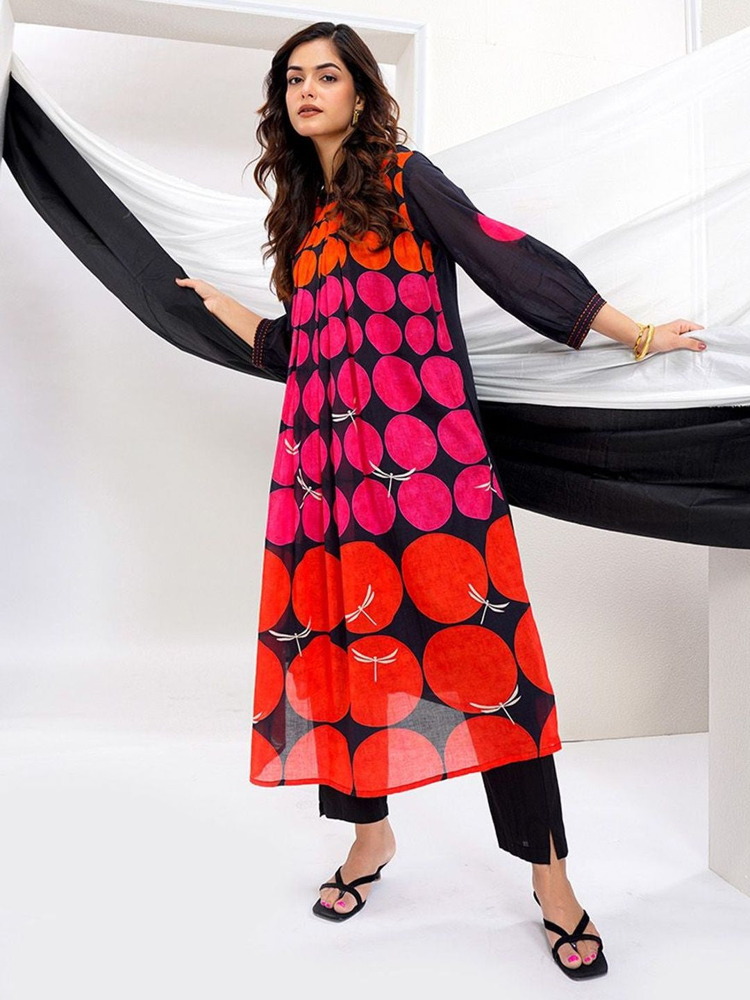 Printed Mandarin Collar Kurta & Trousers