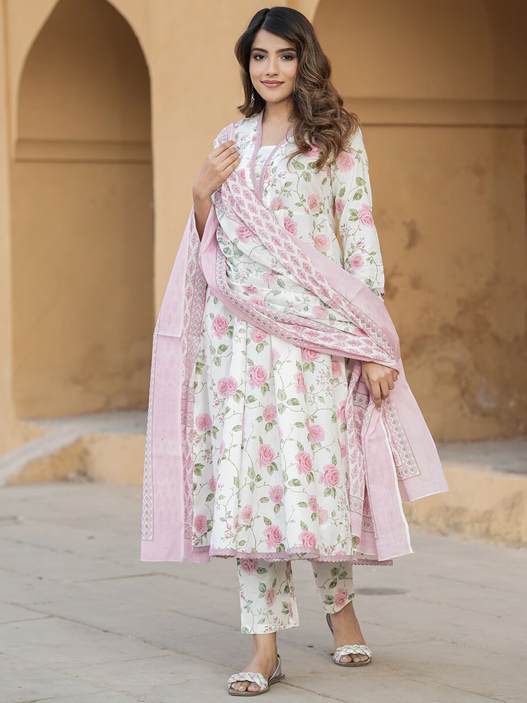 Dhiyona KL Women Floral Printed Regular Thread Work Pure Cotton Kurta with Trousers & Dupatta
