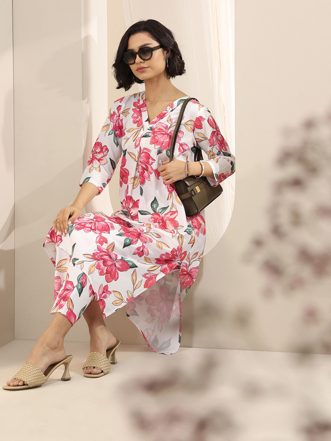 Women Floral Printed Pleated Kurta with Trousers