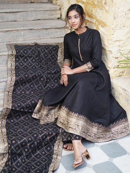 Dhiyona KL Ethnic Motifs Printed Mandrine Collar Anarkali Kurta With Trouser & Dupatta