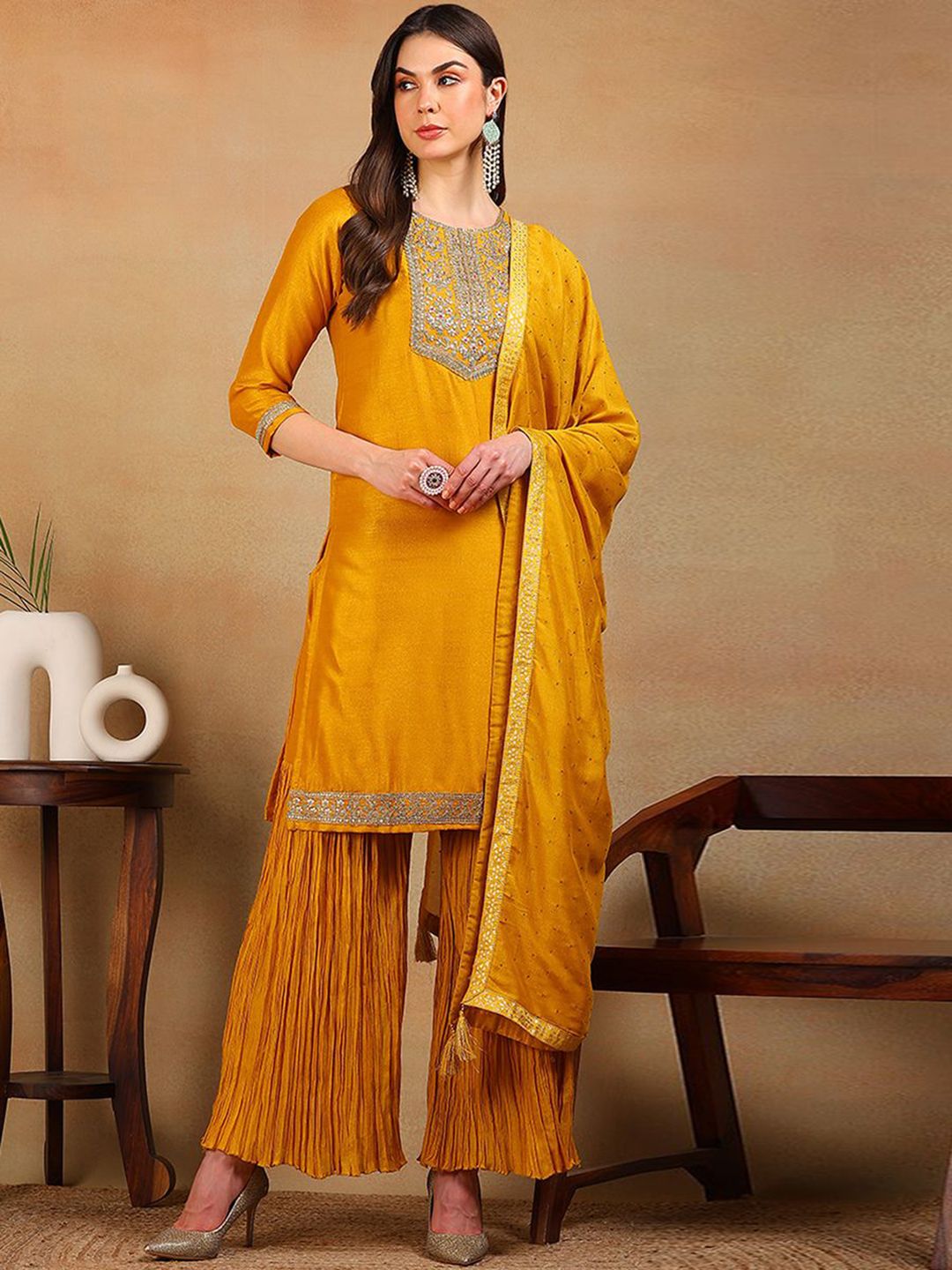 Dhiyona KL Floral Embroidered Sequinned Yoke or Border Straight Kurta Sharara & With Dupatta