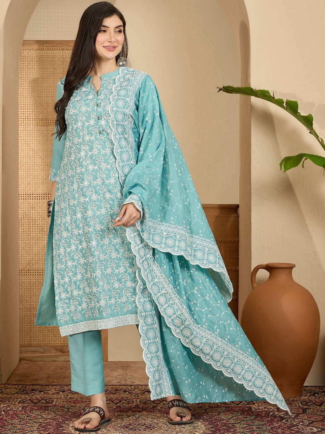 Women Ethnic Motifs Embroidered Thread Work Kurta with Trousers & Dupatta