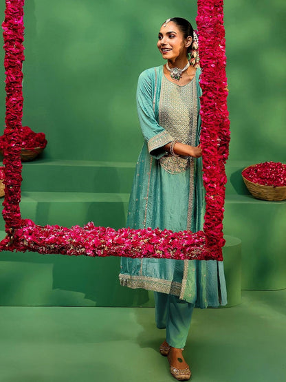 Women Ethnic Motifs Embroidered Panelled Kurta with Trousers & With Dupatta