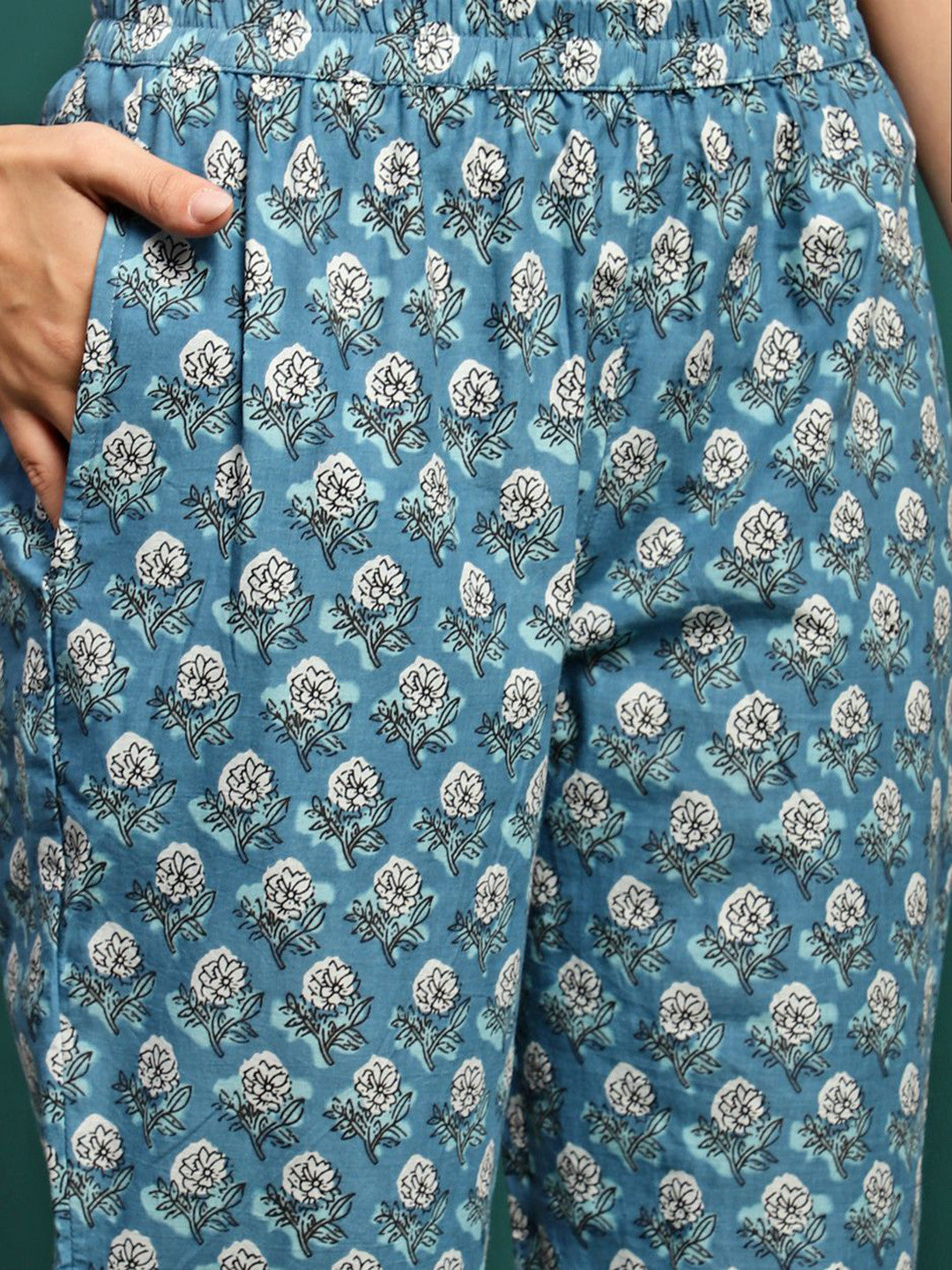 Floral Printed Gotta Patti Pure Cotton Kurta With Trousers & Dupatta