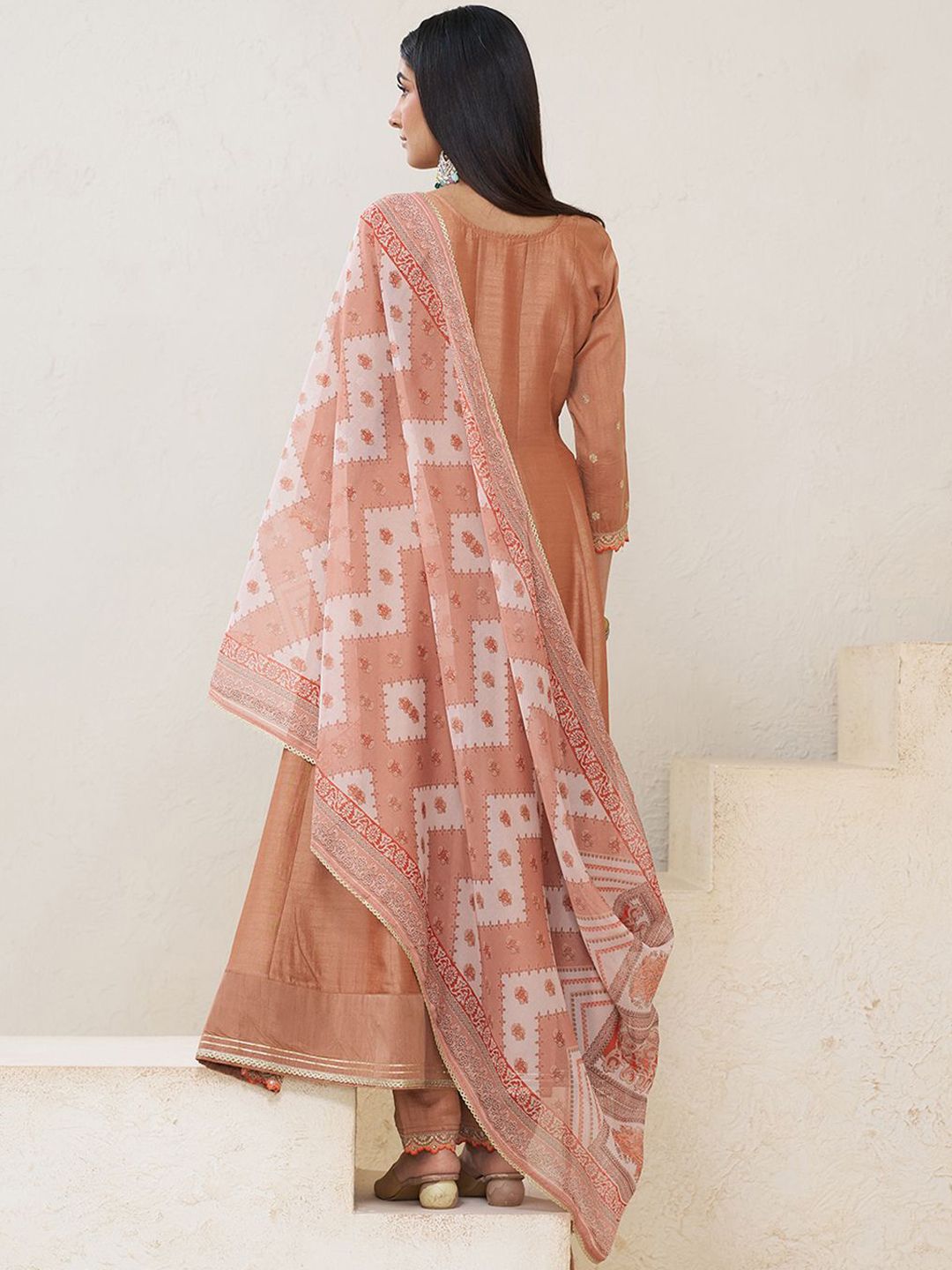 Dhiyona CH Women Ethnic Motifs Embroidered Kurta with Trousers & Dupatta