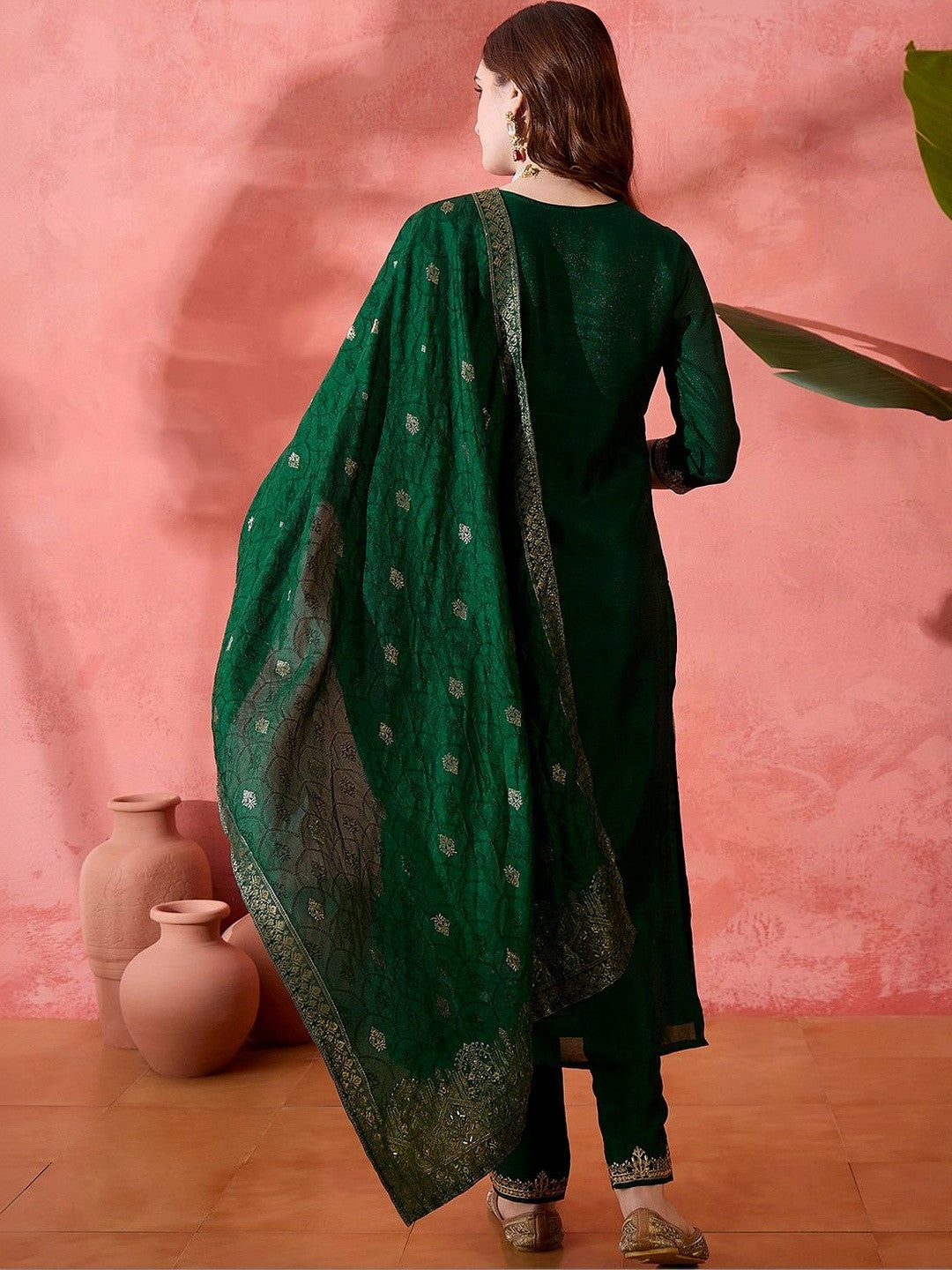 Women Floral Embroidered Regular Thread Work Kurta with Trousers & With Dupatta