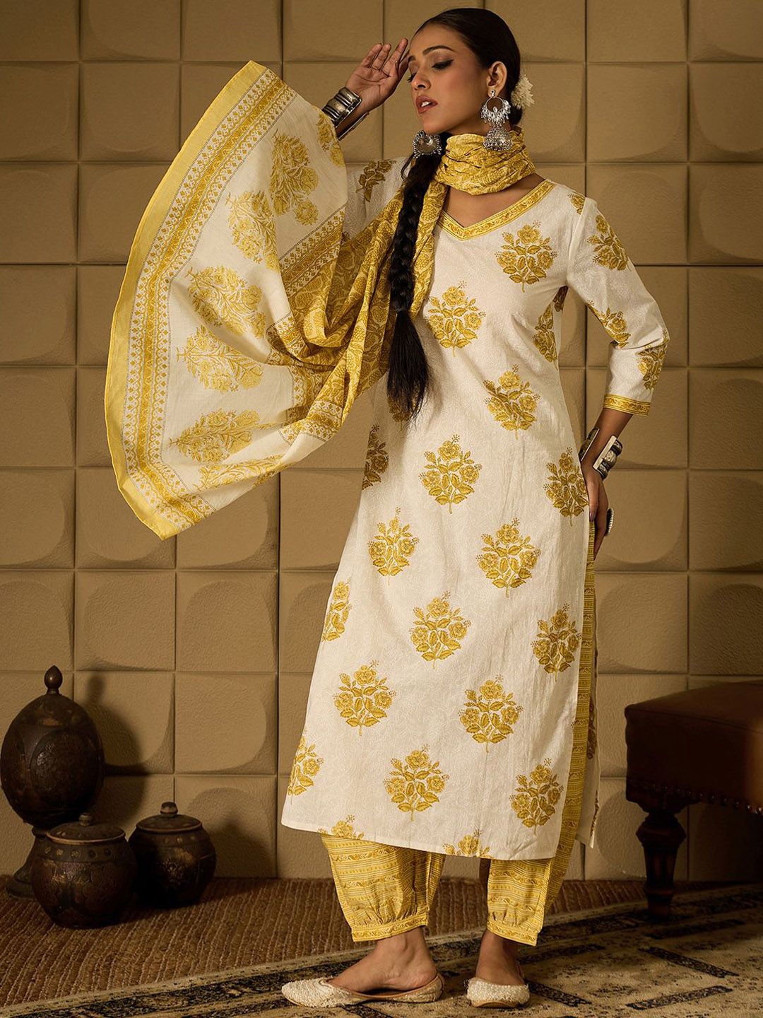 Dhiyona IE Floral Printed V-Neck Pure Cotton Straight Kurta With Salwar & Dupatta