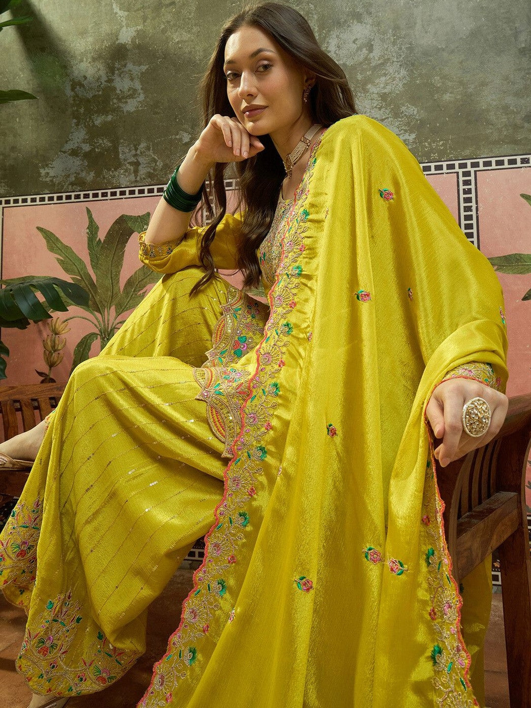 Embroidered Round Neck Kurta Sets