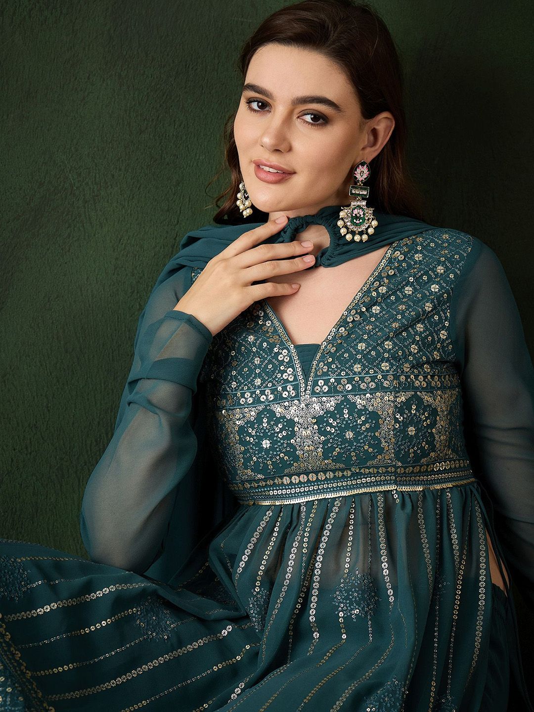 Dhiyona SN Embroidered Nayra Cut Kurta Sets
