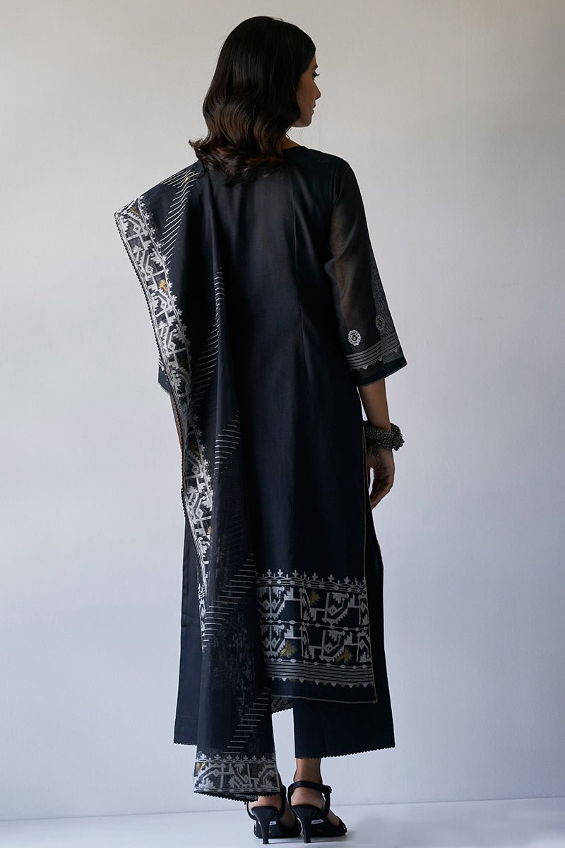 Women's Black Woven Kurta With Viscose Chanderi Dupatta