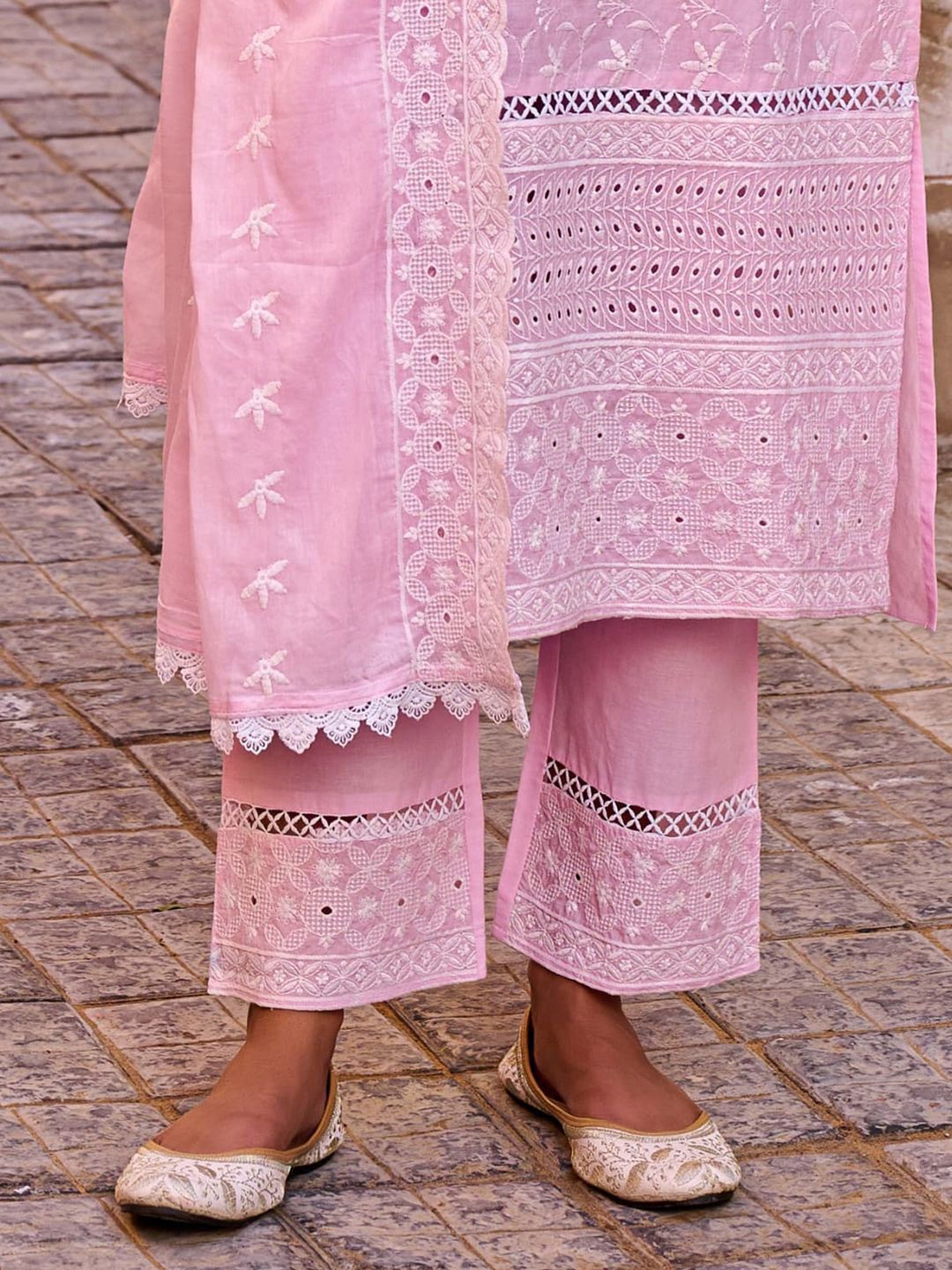 Floral Embroidered V-Neck Thread Work Pure Cotton Kurta With Trousers & Dupatta