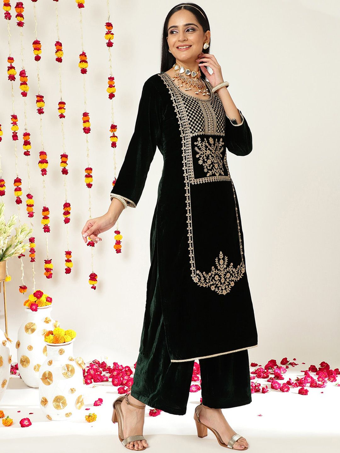 Dhiyona VA Green Ethnic Motifs Embroidered Velvet Straight Kurta & Palazzos With Dupatta