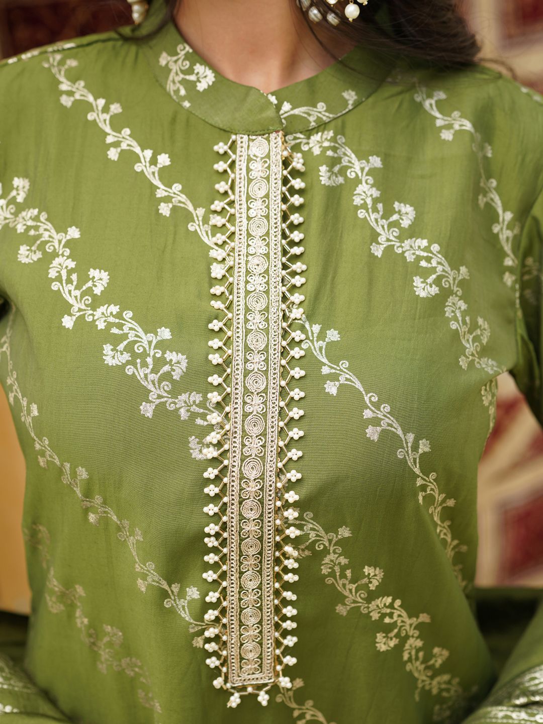 Dhiyona KL Women Floral Printed Regular Kurta with Trousers & Dupatta