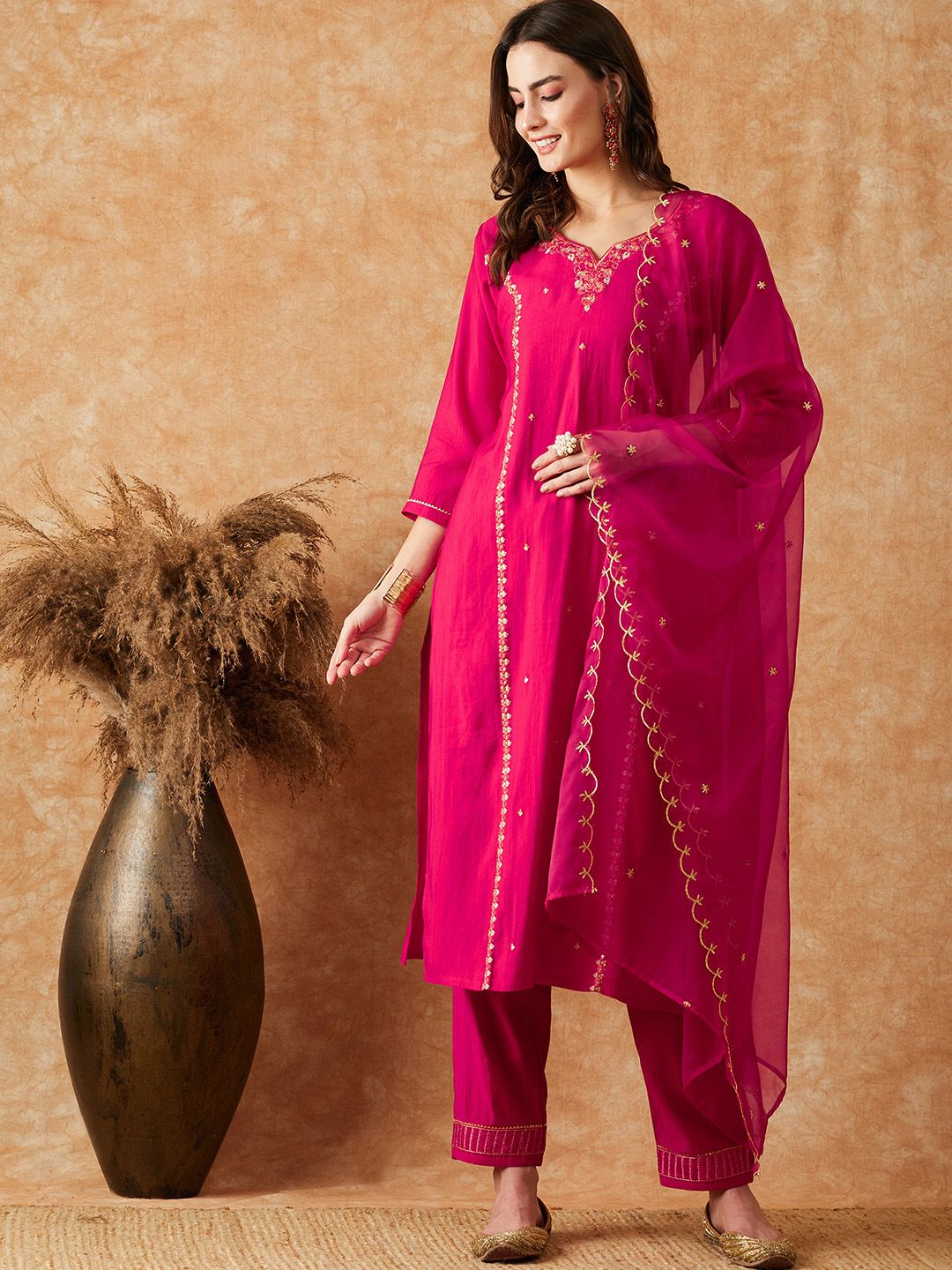 Dhiyona SN Women's Pink Floral Embroidered Sequinned Kurta With Trouser & Dupatta