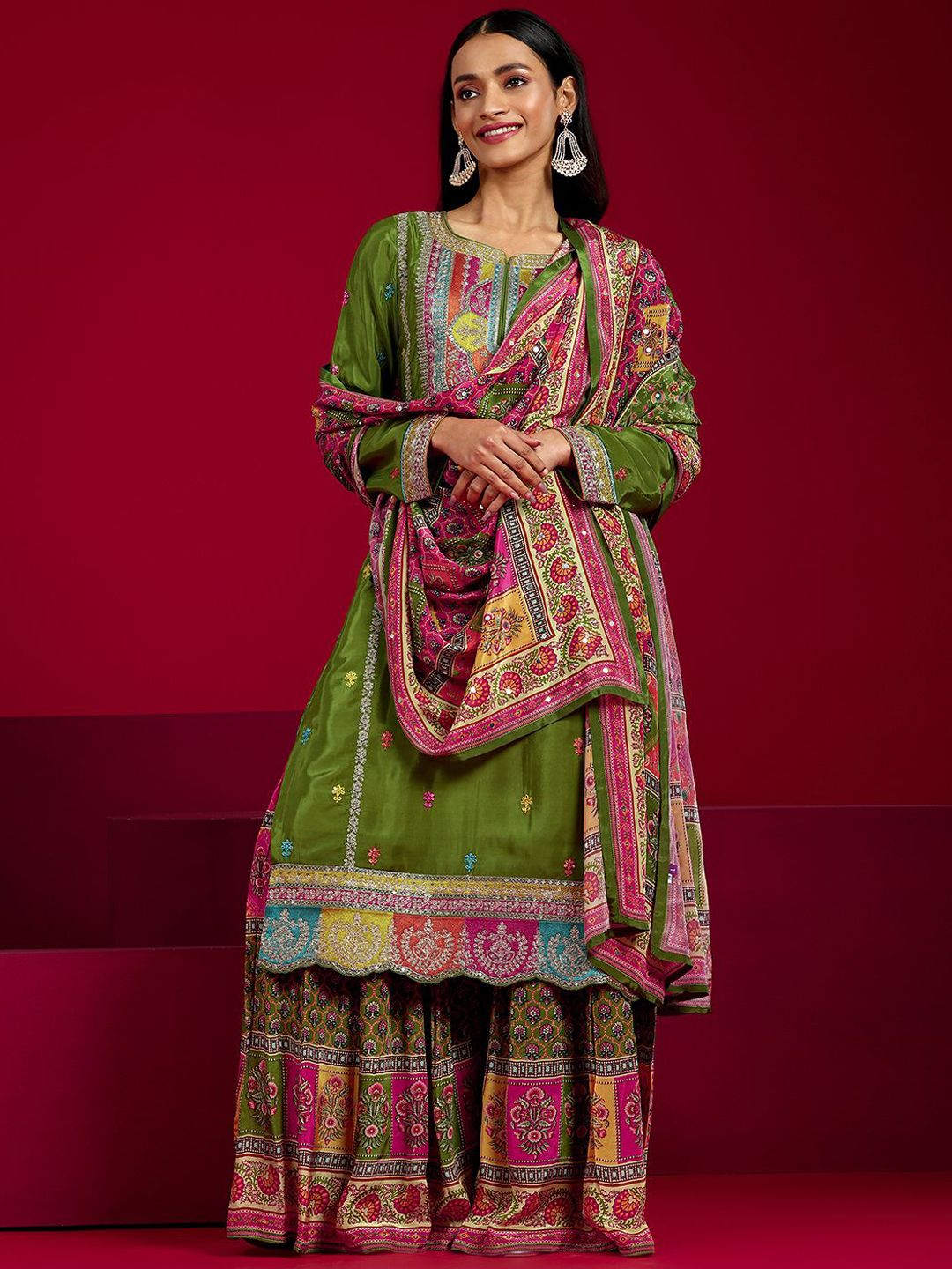 Dhiyona LL Floral Embroidered Notch Neck Sequinned Straight Kurta With Sharara And Dupatta