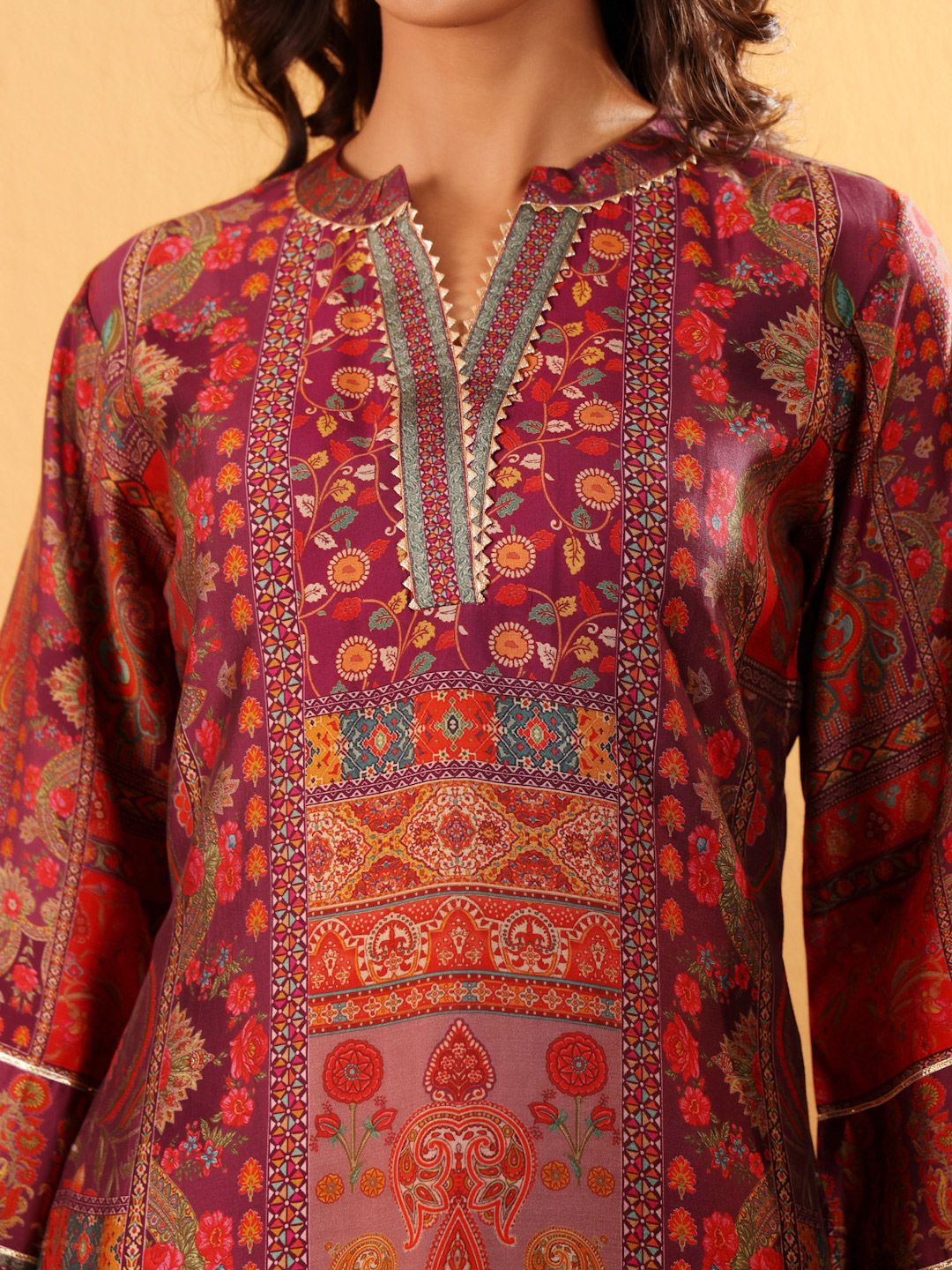 Dhiyona VA Women'sEthnic Motifs Printed Gotta Patti Chanderi Silk Kurta With Trousers