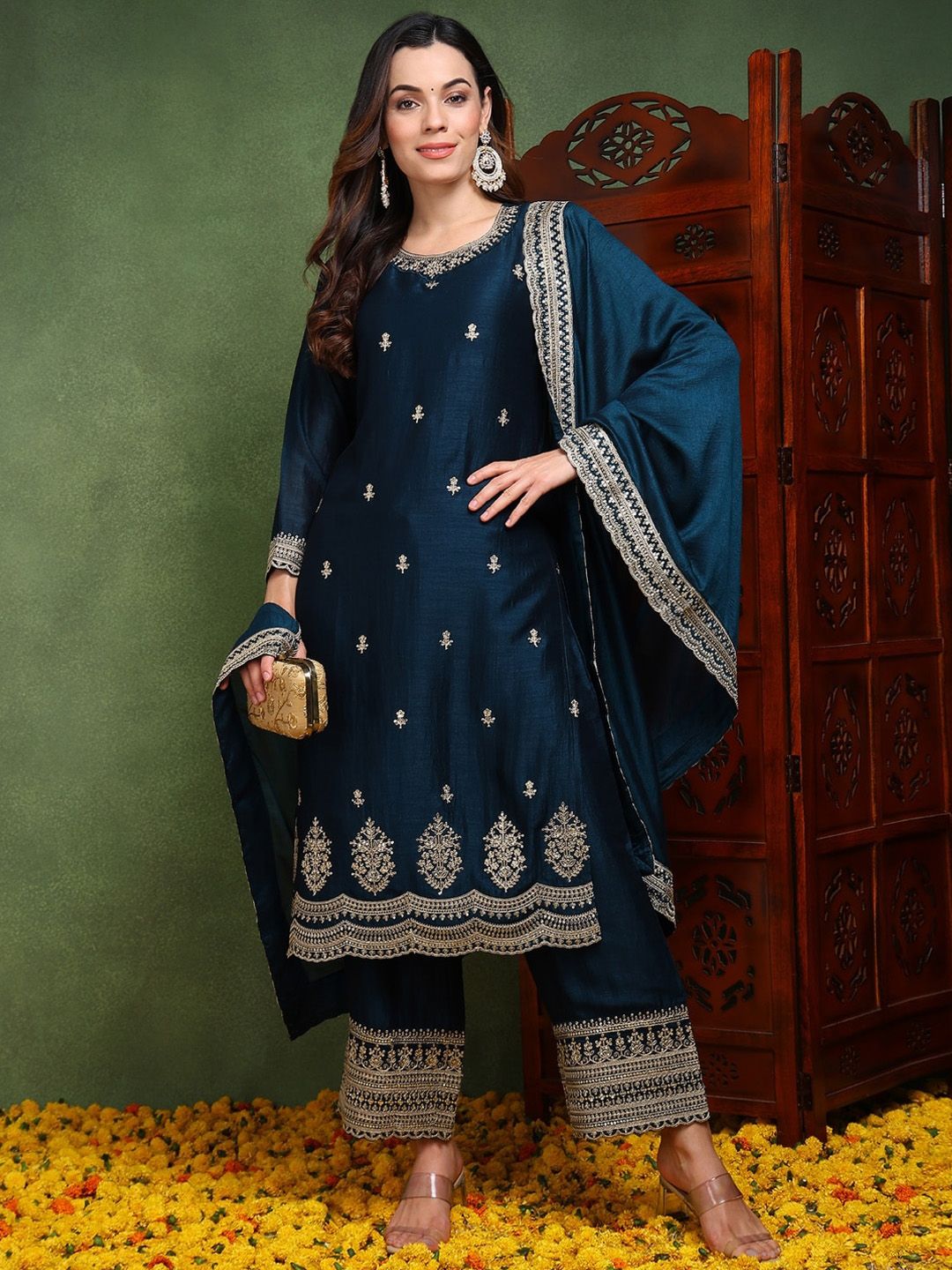 Dhiyona KL Ethnic Motifs Embroidered Thread Work Straight Kurta with Palazzos & Dupatta