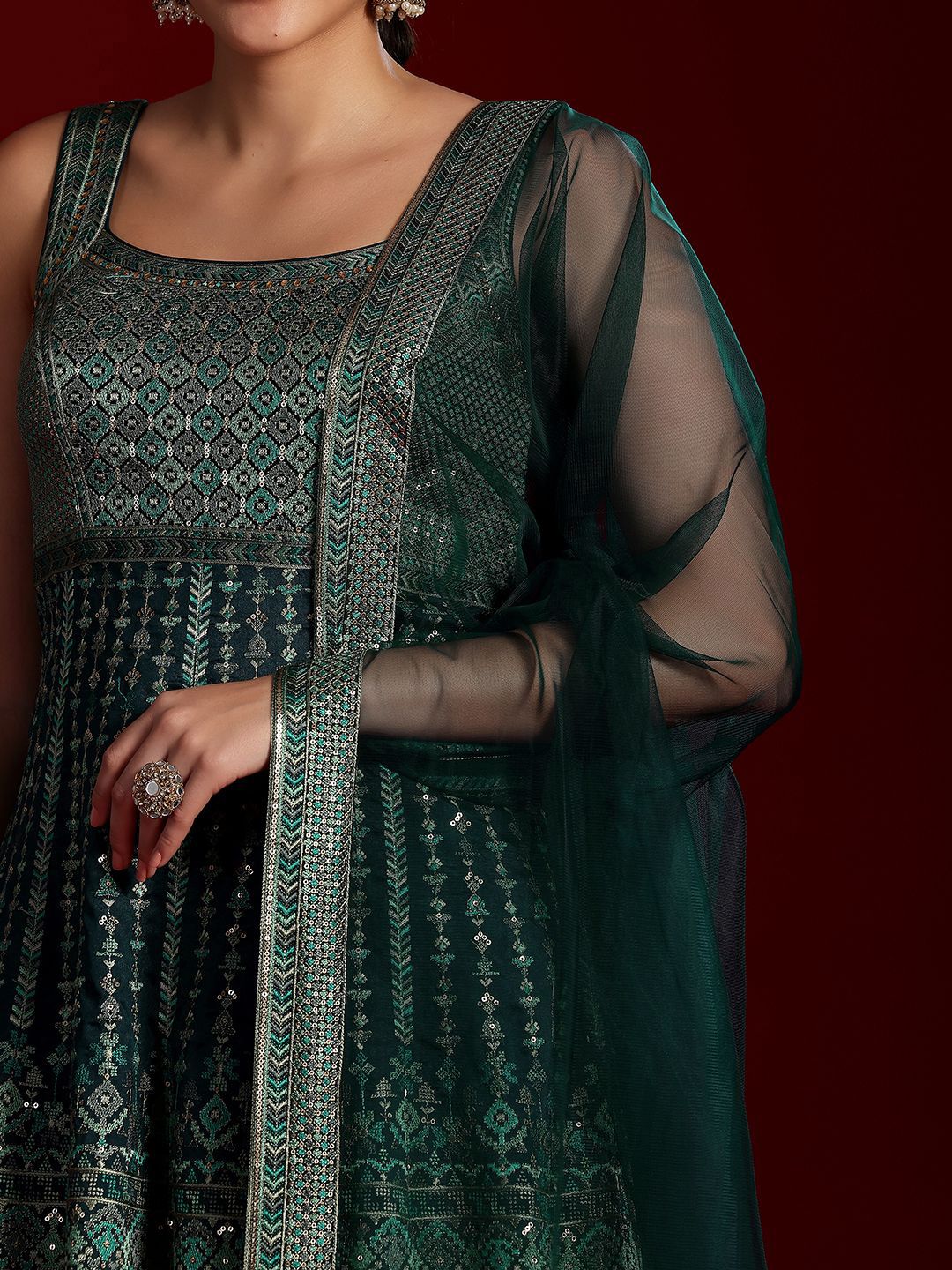 Dhiyona LL Ethnic Motifs Embroidered Sequinned Kurti with Palazzos & Dupatta